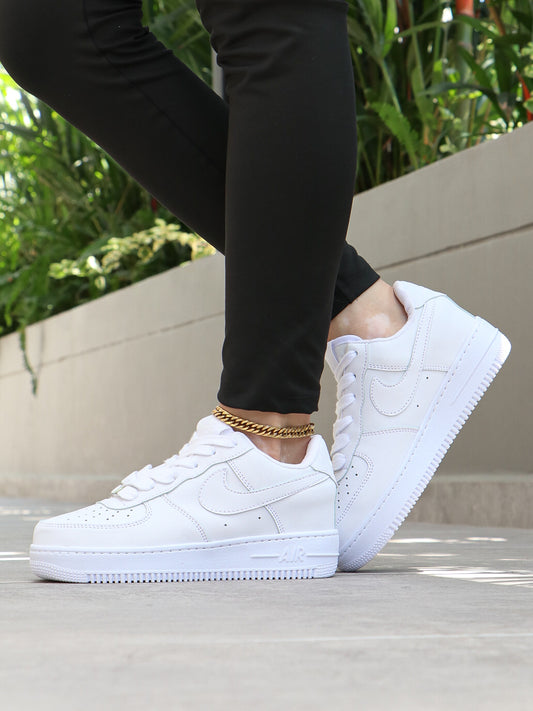 NIKE AIR FORCE 1 F1